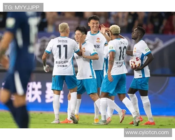 青岛足球圈的崛起与挑战探讨本土球队发展与未来前景 青岛足球圈的崛起与挑战探讨本土球队发展与未来前景